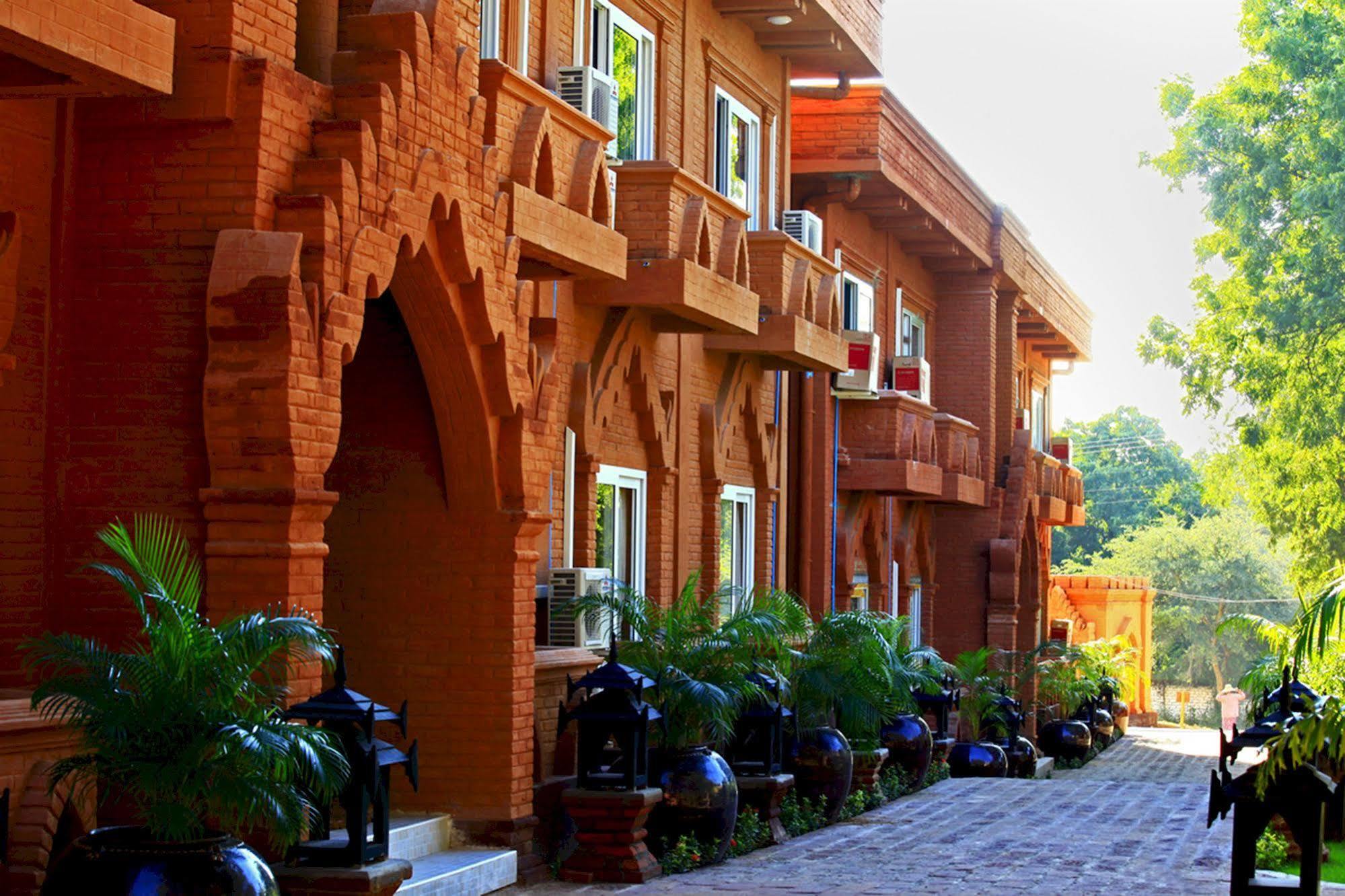 Hotel Sincere Smile Bagan New Bagan Экстерьер фото