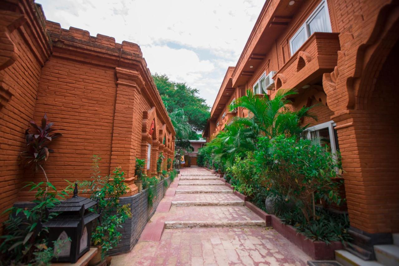 Hotel Sincere Smile Bagan New Bagan Экстерьер фото